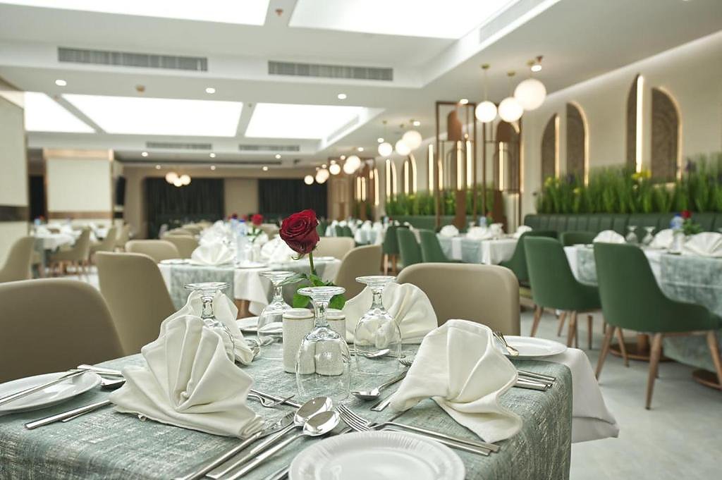 Dar Al Eiman Al Haram Hotel