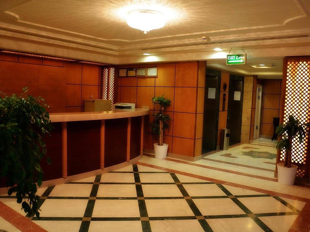 Al Andalus Palace Golden