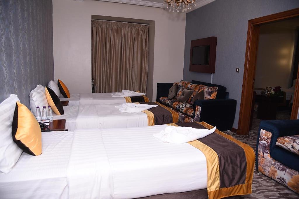Al Andalus Palace Golden