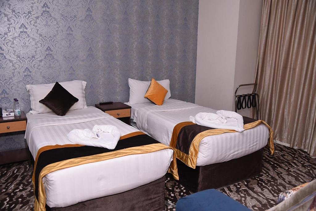 Al Andalus Palace Golden