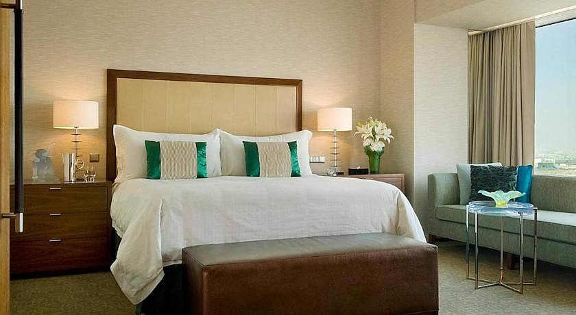 Four Seasons Hotel Riyadh At Kingdom Center