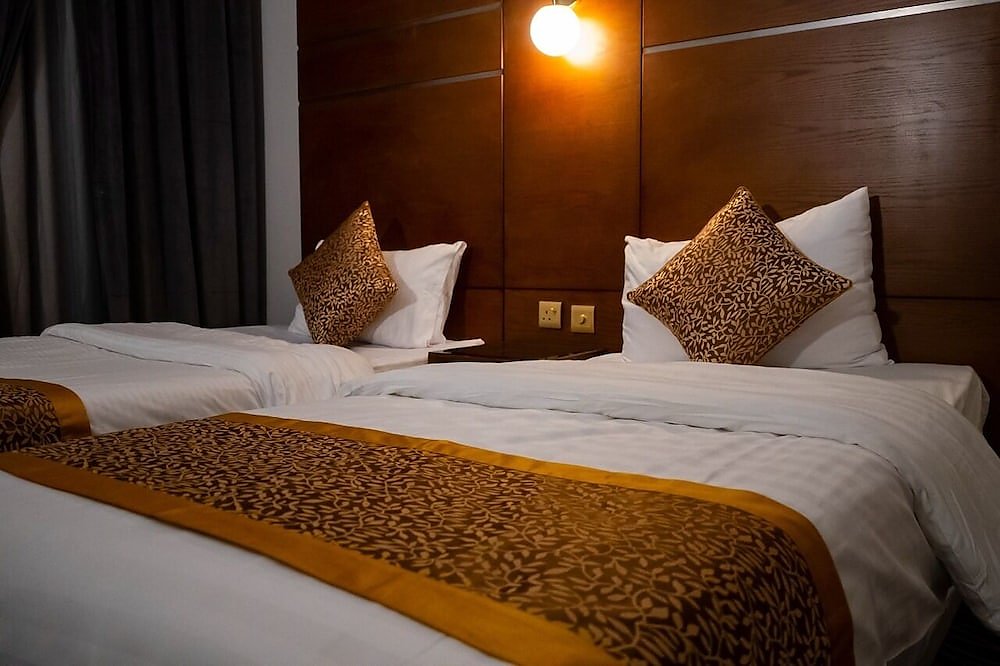 Ahlin Suites 2