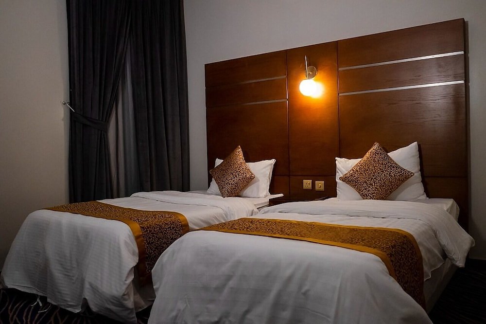 Ahlin Suites 2
