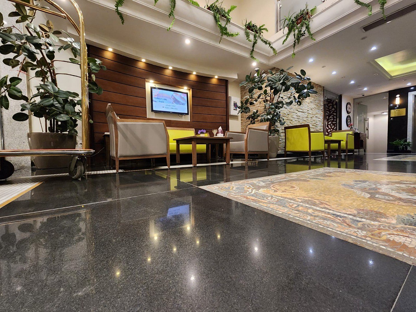 Lazourd Palace Hotel Apartments