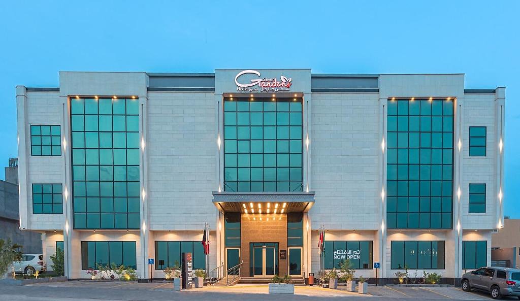 Seven Garden Hotel - Luxury Stay & Comfortable Rooms in [City]