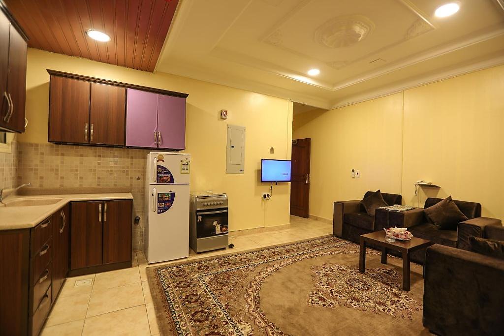 Al Eairy Furnished Apartments Dammam 8