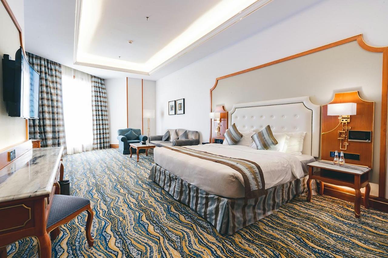 Iridium Hotel