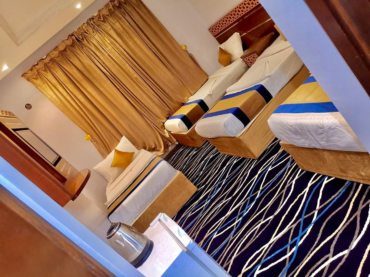 Shurfat Al Talayie Hotel