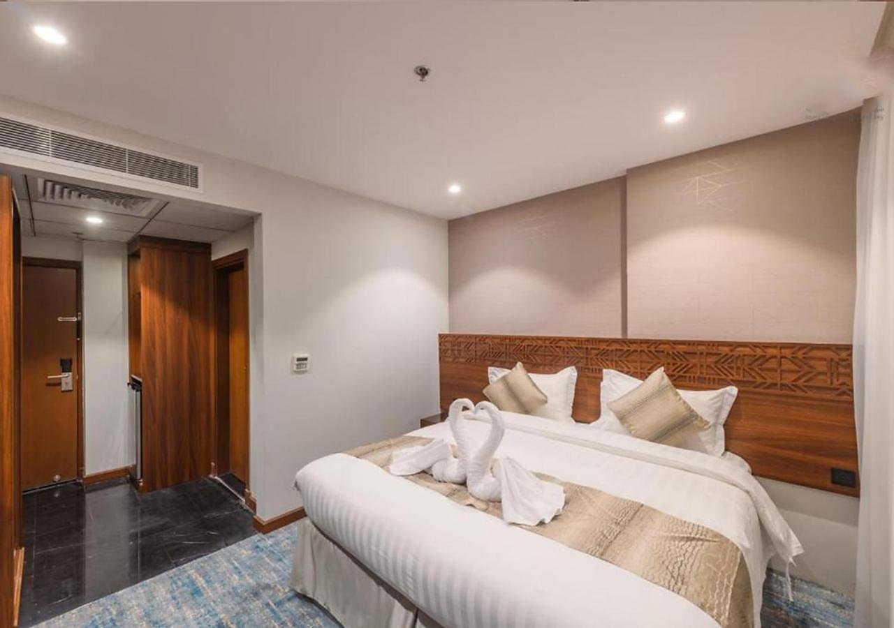 Manazel Al Zaireen Hotel