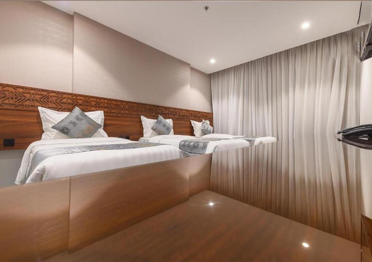 Manazel Al Zaireen Hotel