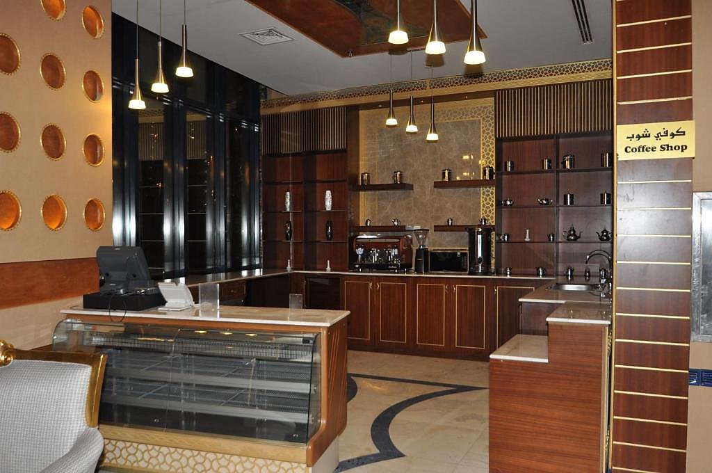 Montana Al Azizia Hotel