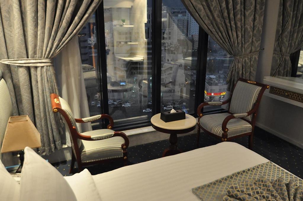 Montana Al Azizia Hotel