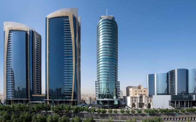 هيلتون الرياض العليا